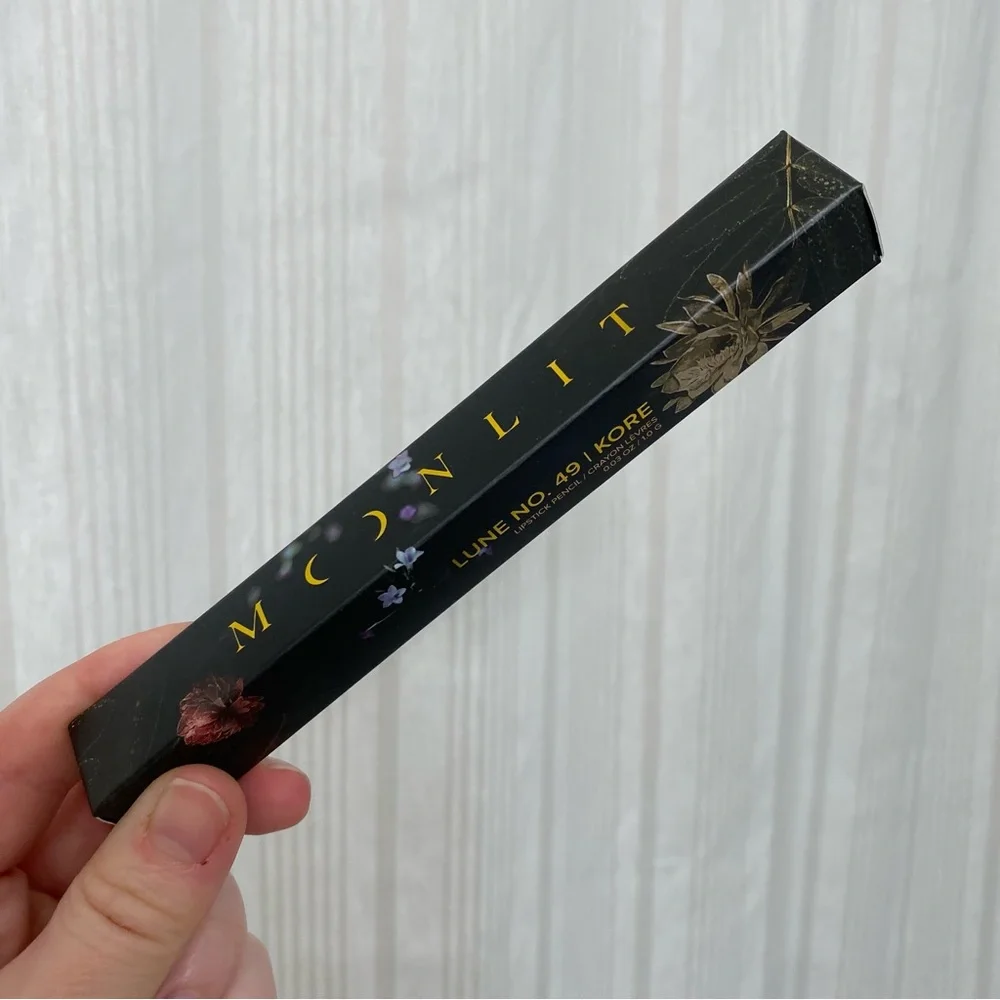 🌈5/$25 BUNDLE! 💥BNIB!✨ Moonlit by Mikaela - Lune No. 49 Kore Lip Pencil
